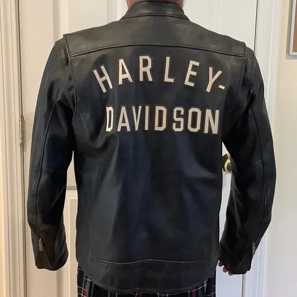 Genuine Harley Davidson Men’s Large black leather riding jacket - Picture 1 of 16